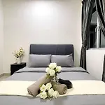 D\'Ambience Isotto Suite By Homestay Jb