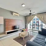D\'Ambience Isotto Suite By Homestay Jb